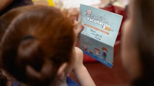 Seguirán vacunando en MendiolazaNena-carne-vacunacion